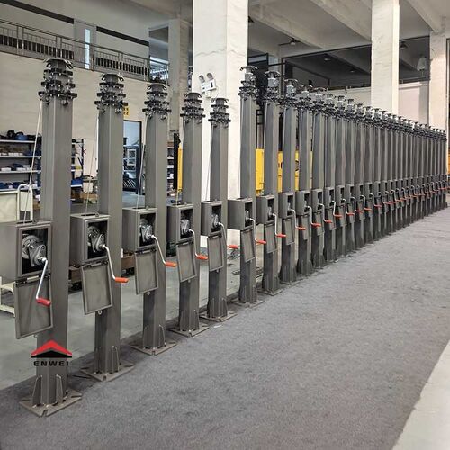 Latest company news about Mastones manuales de 6 y 9 metros personalizados para el cliente