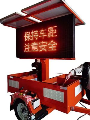Alta eficiencia de ahorro de energía de la energía solar LED Display Trailer P3 P4 P5 Para la promoción de productos